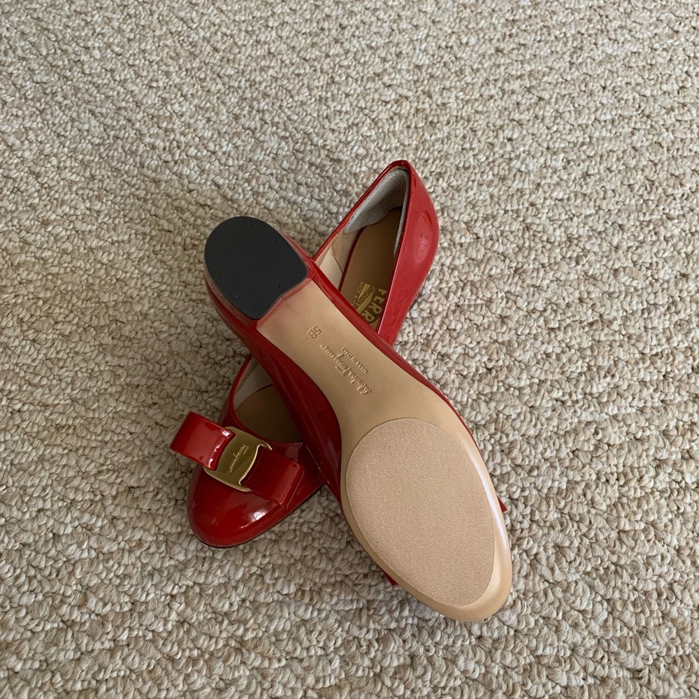 Shoes - Picture 4 of 4